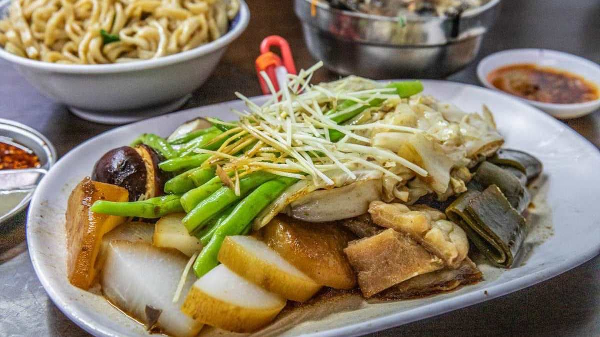 滷味吃起來都很入味，不管是很難入味的海帶、滷蛋都非常好吃。（圖片來源：大手牽小手。玩樂趣）