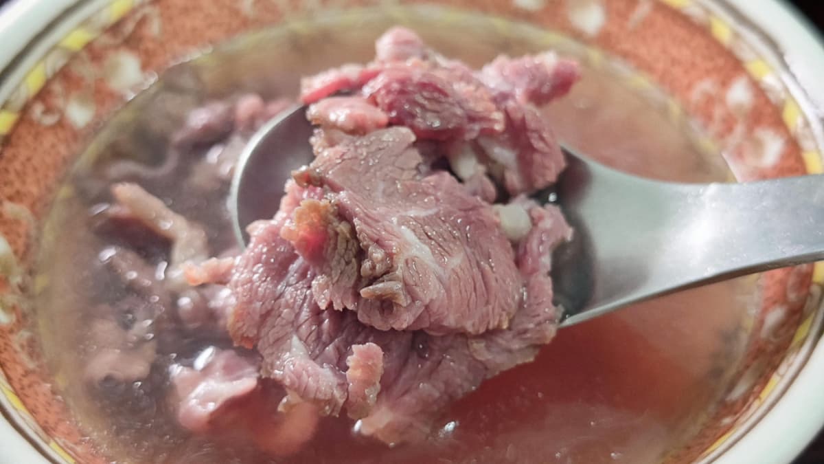 2026台南牛肉湯推薦12家！必吃米其林麻油牛肉湯、肉燥飯無限吃到飽