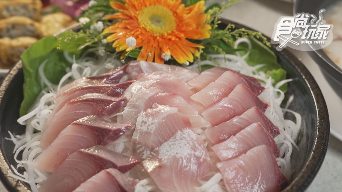 「紅甘生魚片」吃起來很有彈性，