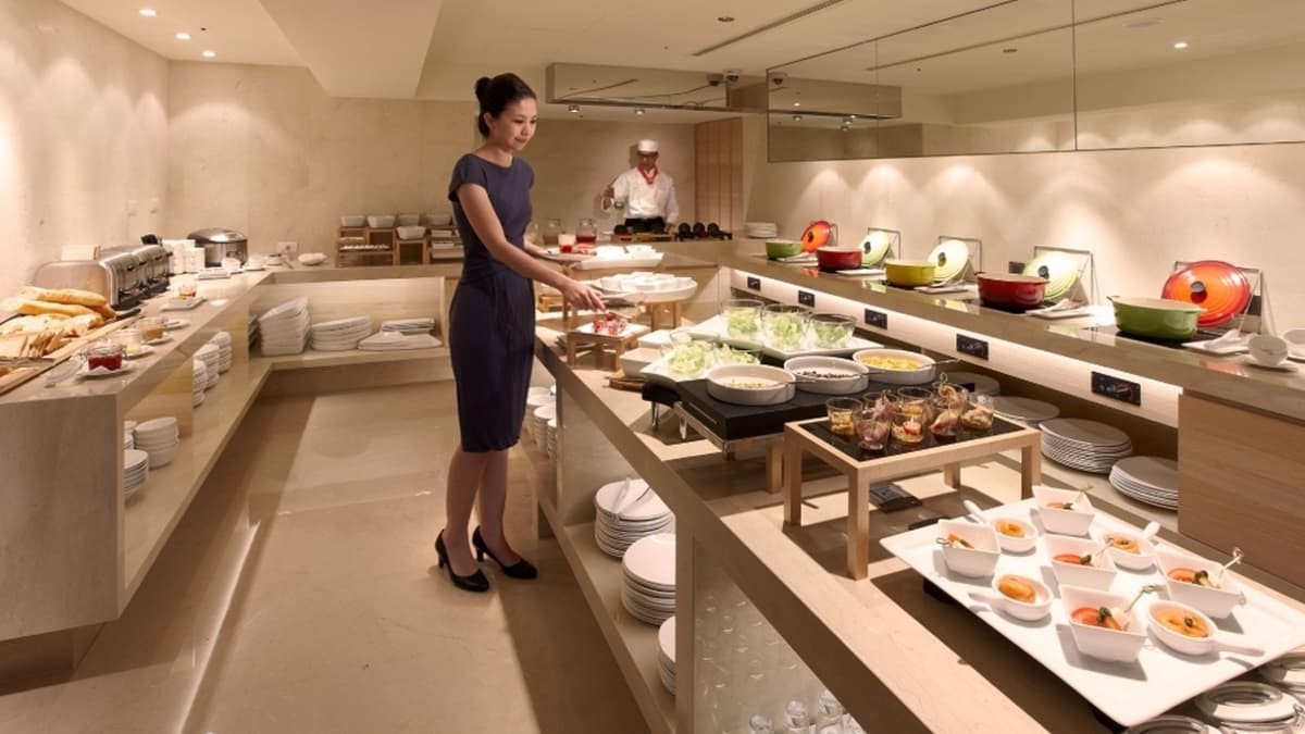 自助式早餐給你一早滿滿的元氣。（圖片來源：和逸飯店）