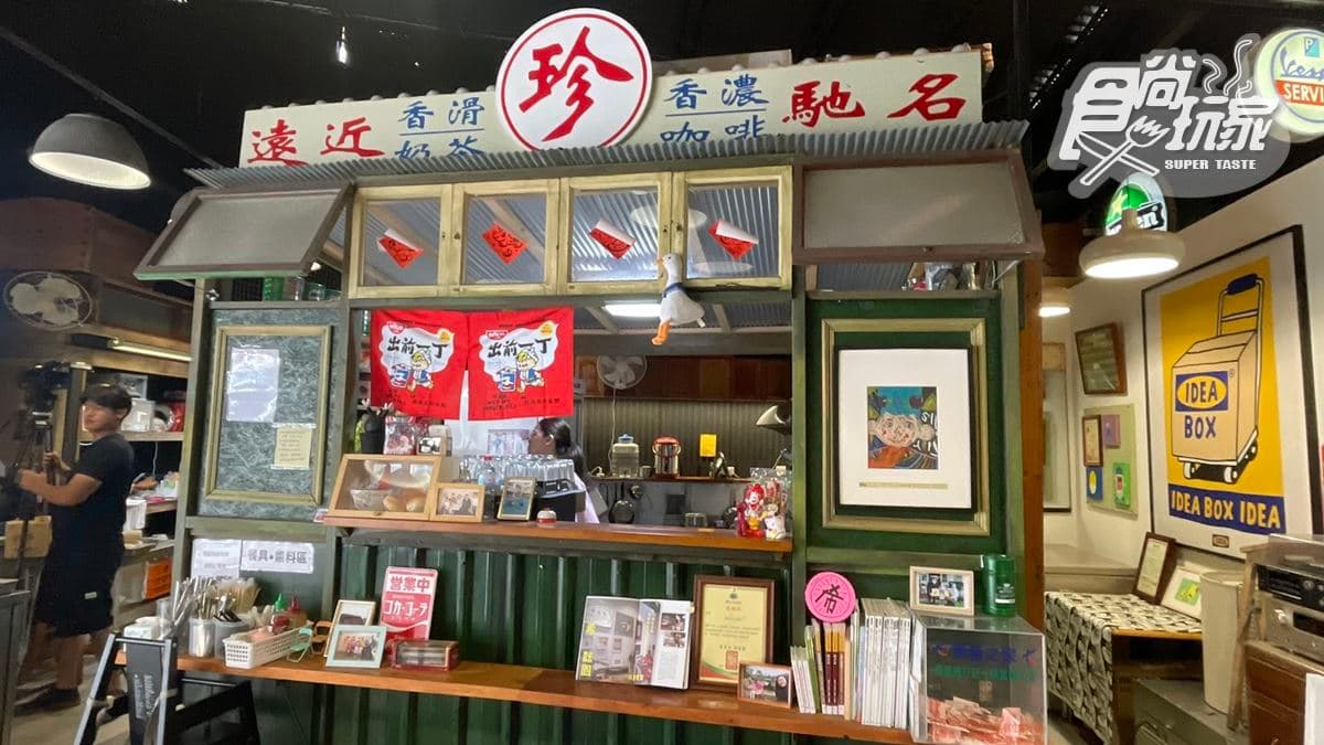店中店的設計很吸睛、特別。