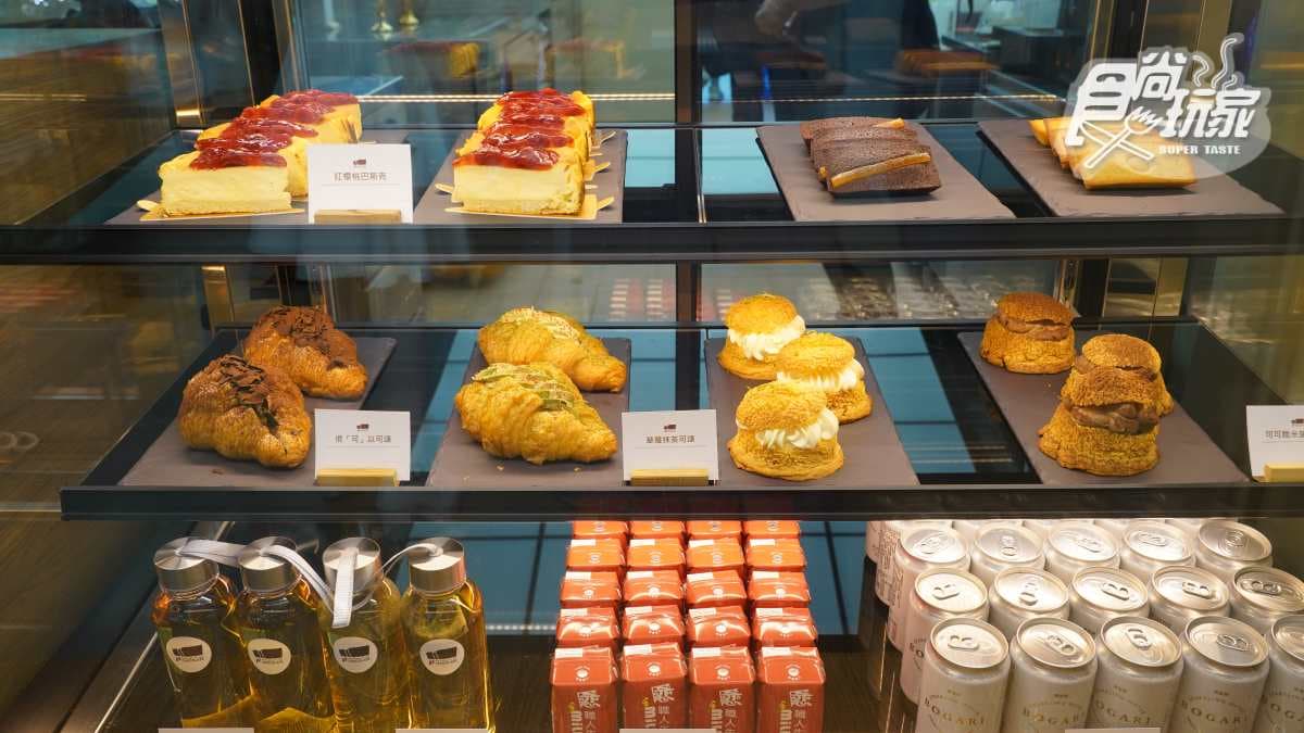１樓餐廳提供各種輕食、點心、飲品，可以當正餐，也能吃下午茶。