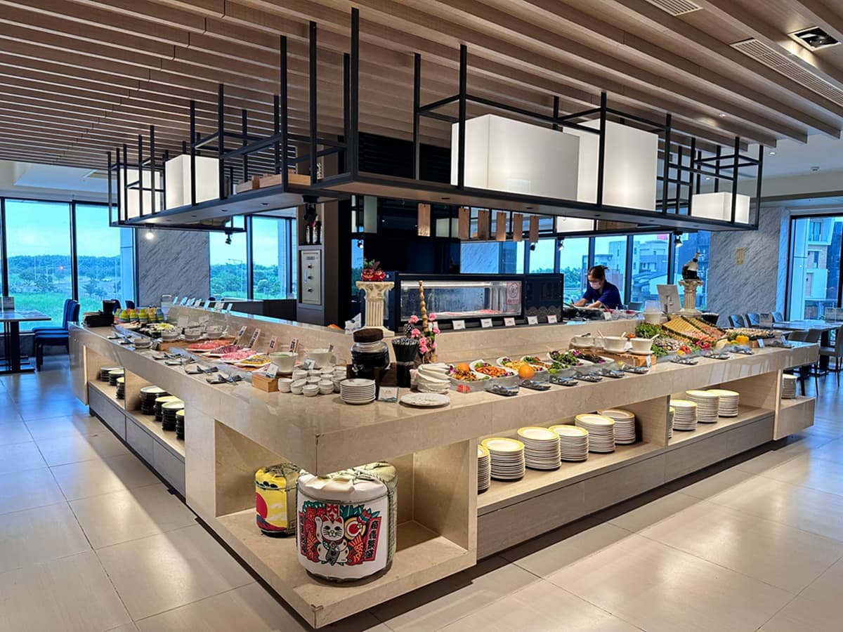 宜蘭週末限定「海景Buffet」!牛排、烤鴨、午仔魚任嗑,龍蝦三明治爽配啤酒暢飲 宜蘭週末限定「海景Buffet」!牛排、烤鴨、午仔魚任嗑,龍蝦三明治爽配啤酒暢飲