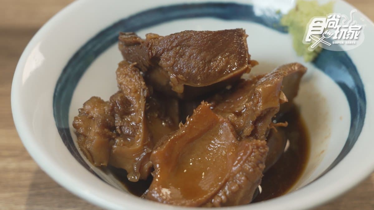 豬舌是隱藏版餐點，帶有鹹香。