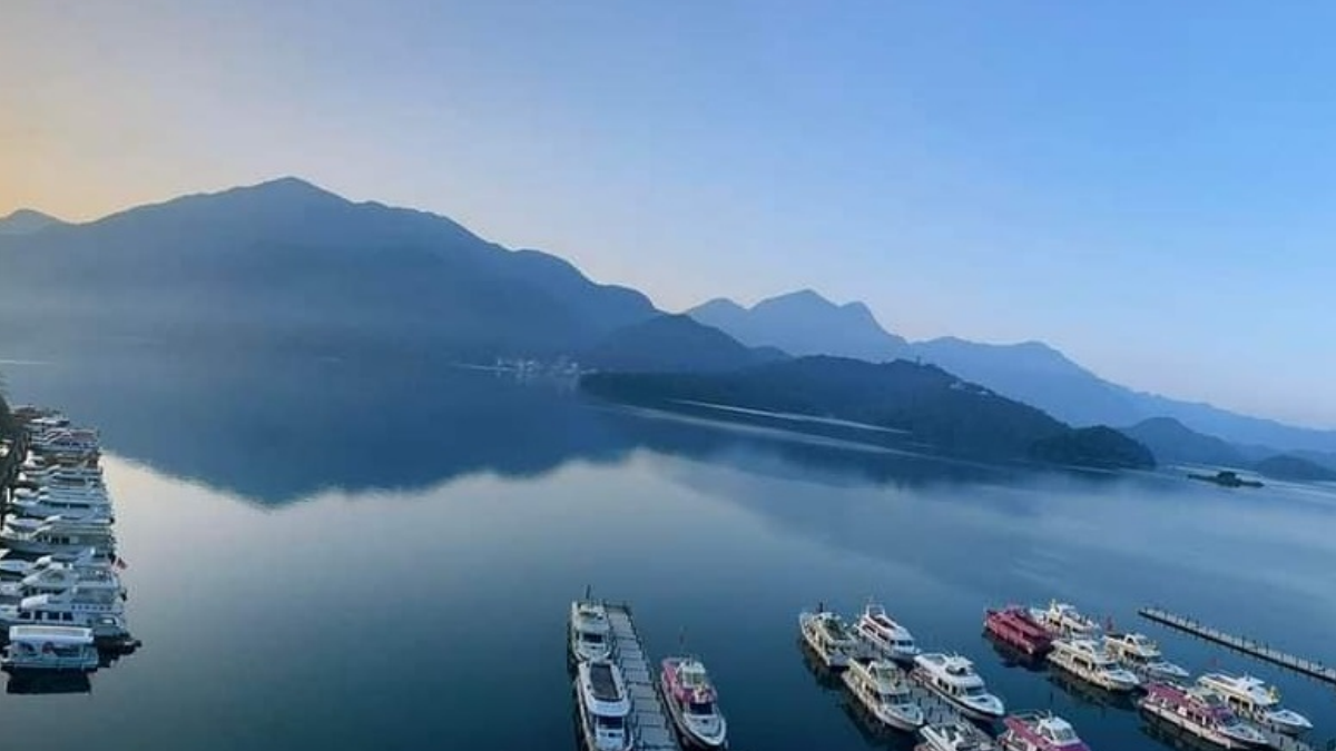 在日月潭夢幻湖景中美醒！「享受英式下午茶、自行車環湖」湖景飯店好療癒，《旅宿大賞》住宿券免費抽！