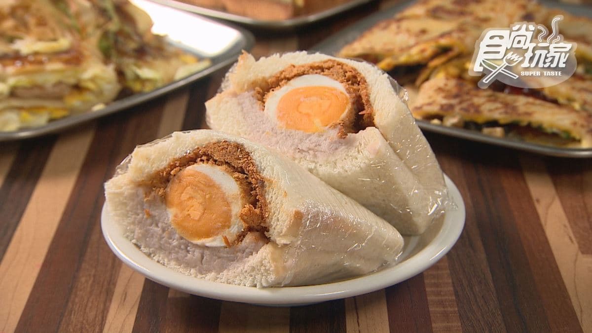 這裡也吃得到「鹹蛋黃芋泥肉鬆三明治」。
