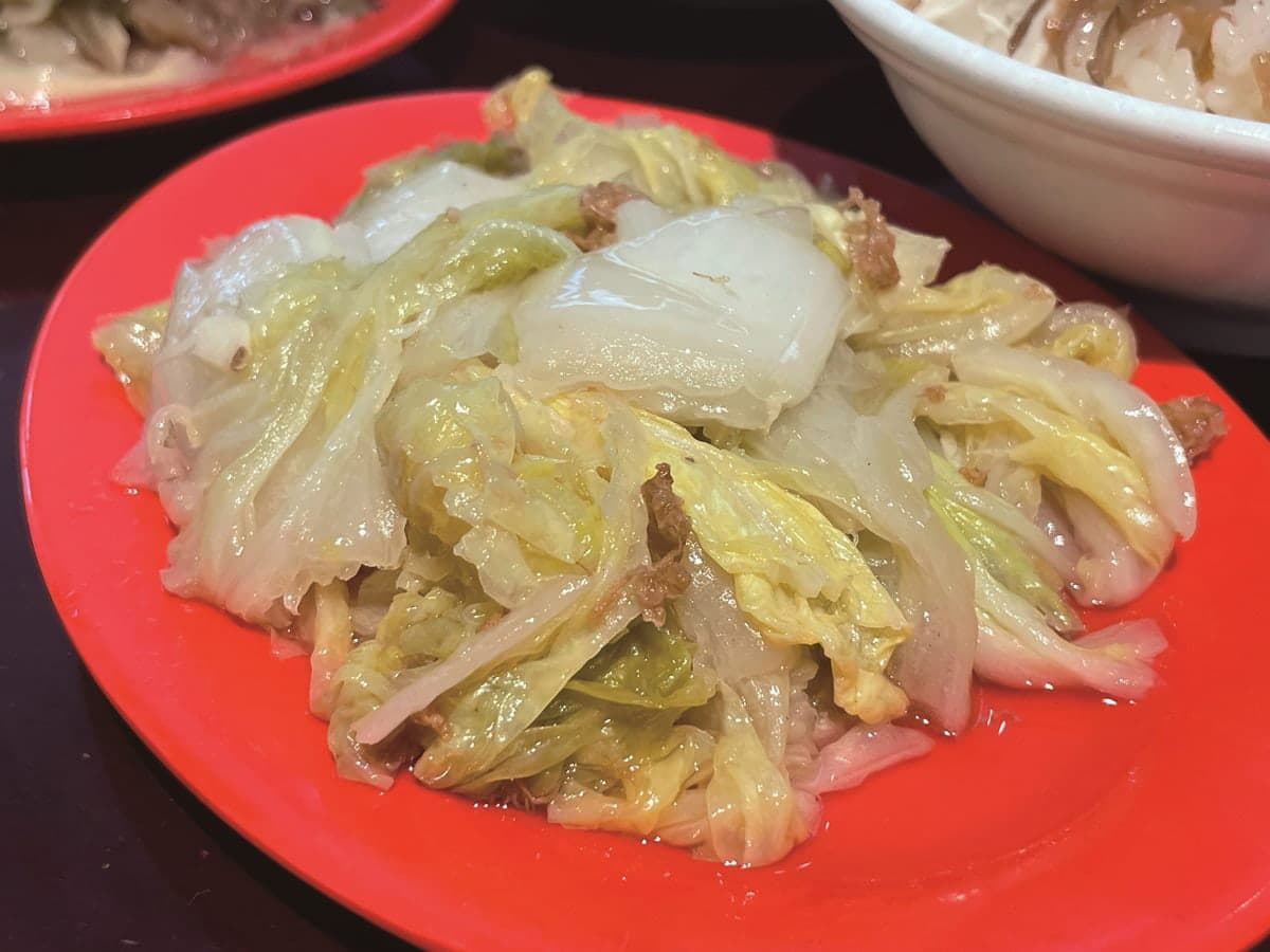 超人氣50年老店!延三夜市必吃神級「古早味雞肉飯」,老饕必加「脆嫩豬腰」 超人氣50年老店!延三夜市必吃神級「古早味雞肉飯」,老饕必加「脆嫩豬腰」
