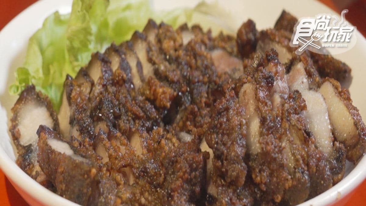 「十三香紅糟肉」愈嚼愈香，配粥很搭。