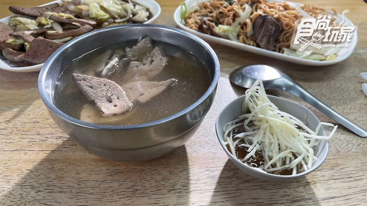 店家的餐點品項價格不貴，很佛心。
