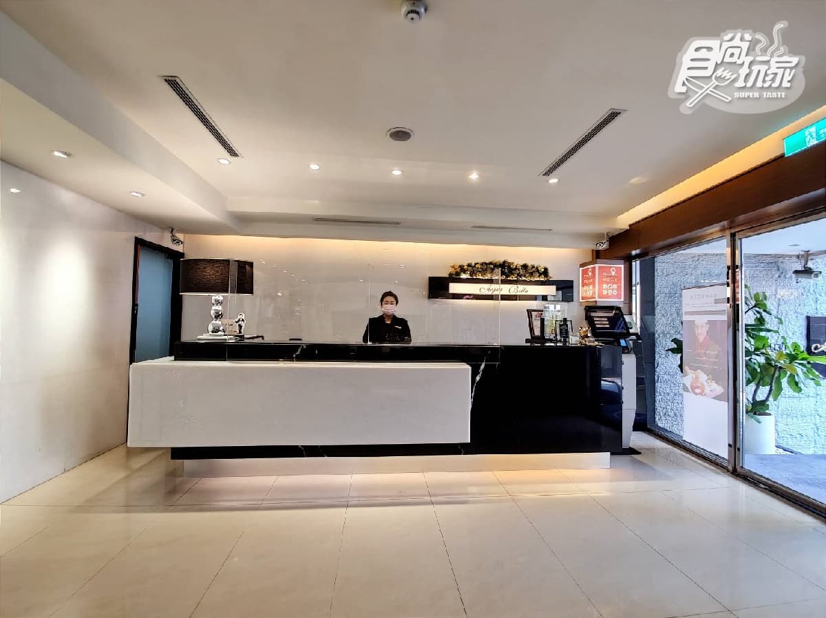 入住送龍蝦砂鍋粥!北投「隱藏版溫泉飯店」超低調,溫泉浴缸驚人尺寸曝光 入住送龍蝦砂鍋粥!北投「隱藏版溫泉飯店」超低調,溫泉浴缸驚人尺寸曝光