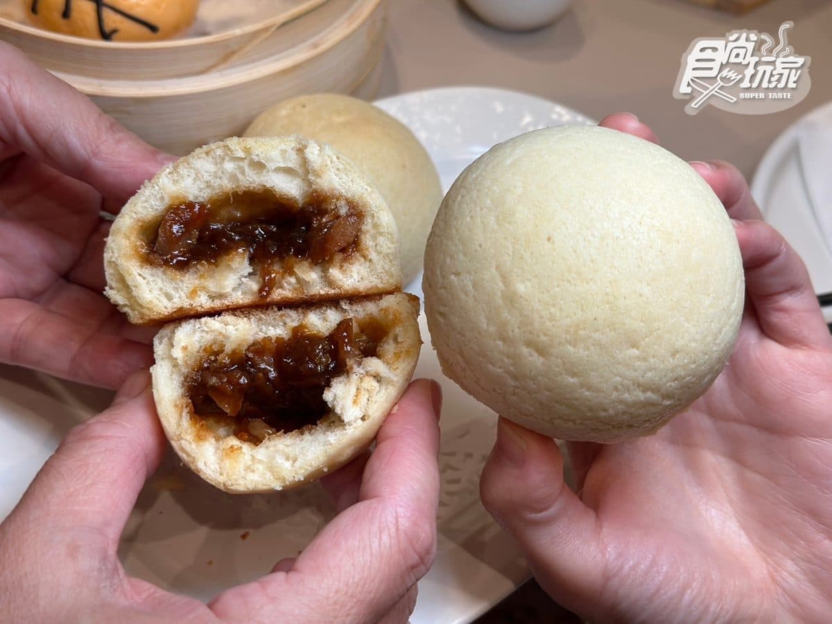 超澎湃6入港點買一送一!新加坡「最美味流沙包」插旗大巨蛋,打卡香港電影牆 超澎湃6入港點買一送一!新加坡「最美味流沙包」插旗大巨蛋,打卡香港電影牆