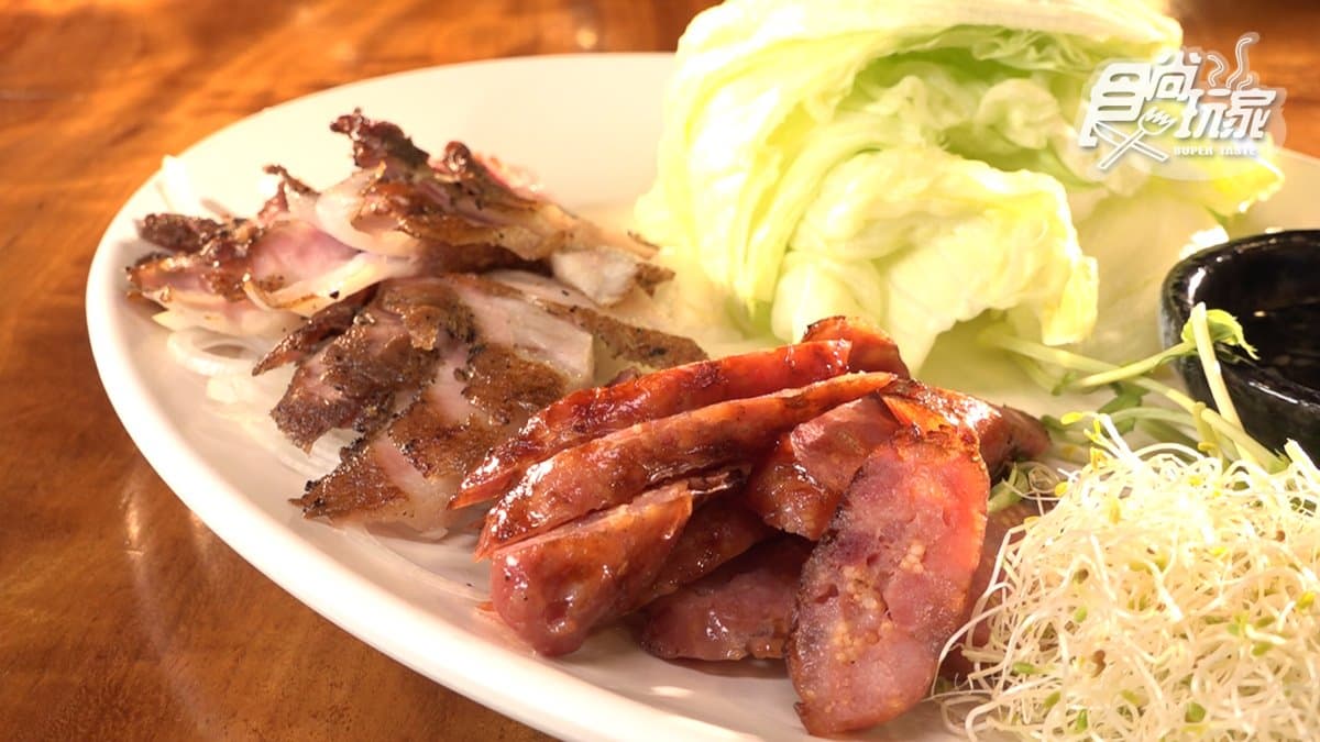 店家主打各式原住民風味料理。