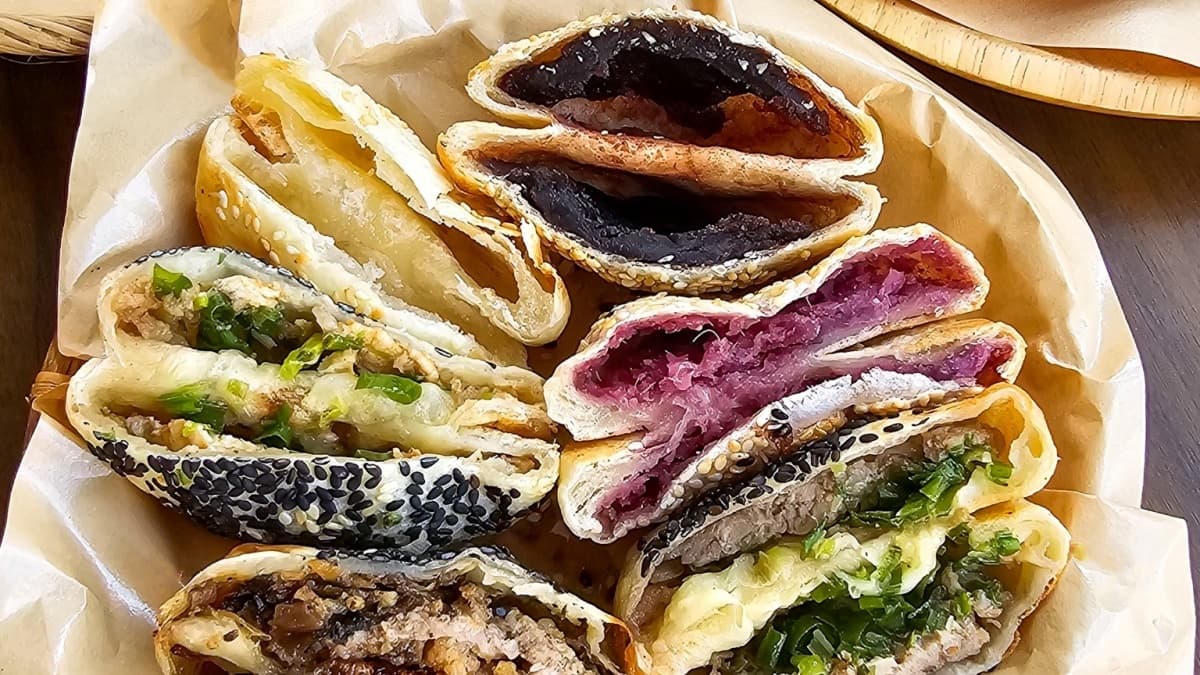 燒餅口味共有高達９種選擇，鹹的、甜的通通有。（圖片來源：宜蘭ㄚ欣的美食日誌）