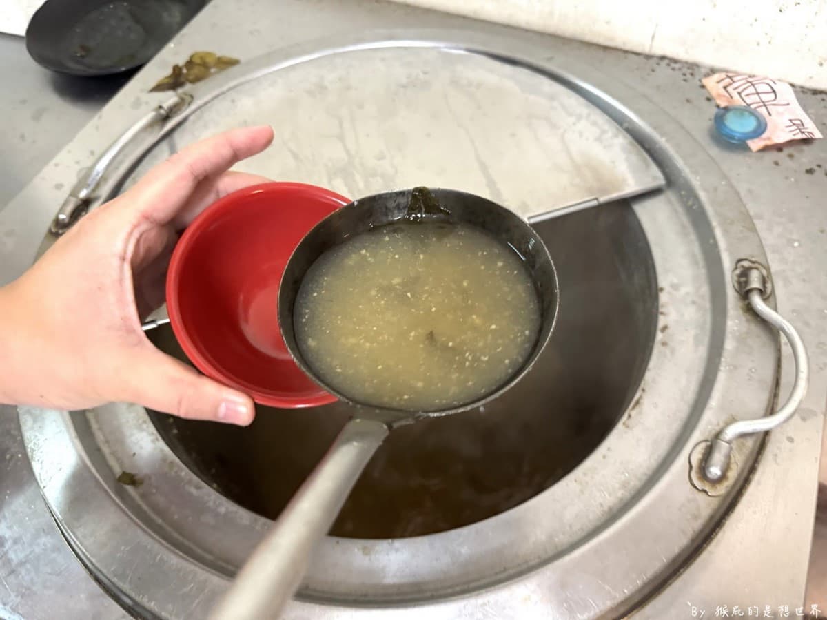 台中激推「第一名臭豆腐」！熱湯、飲料免費喝到飽，外酥內軟再夾泡菜超唰嘴