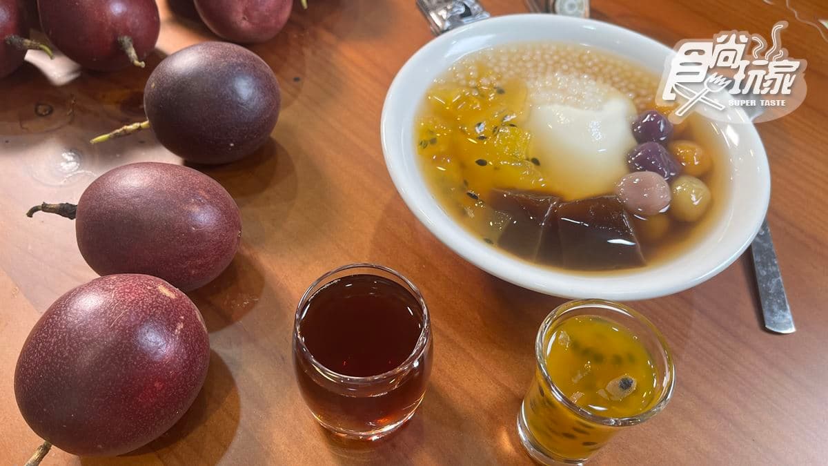 「百香果QQ綜合豆花」豆香很明顯，芋圓也很Q。