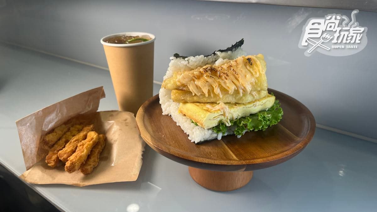 米飯粒粒分明，吃起來很飽足。