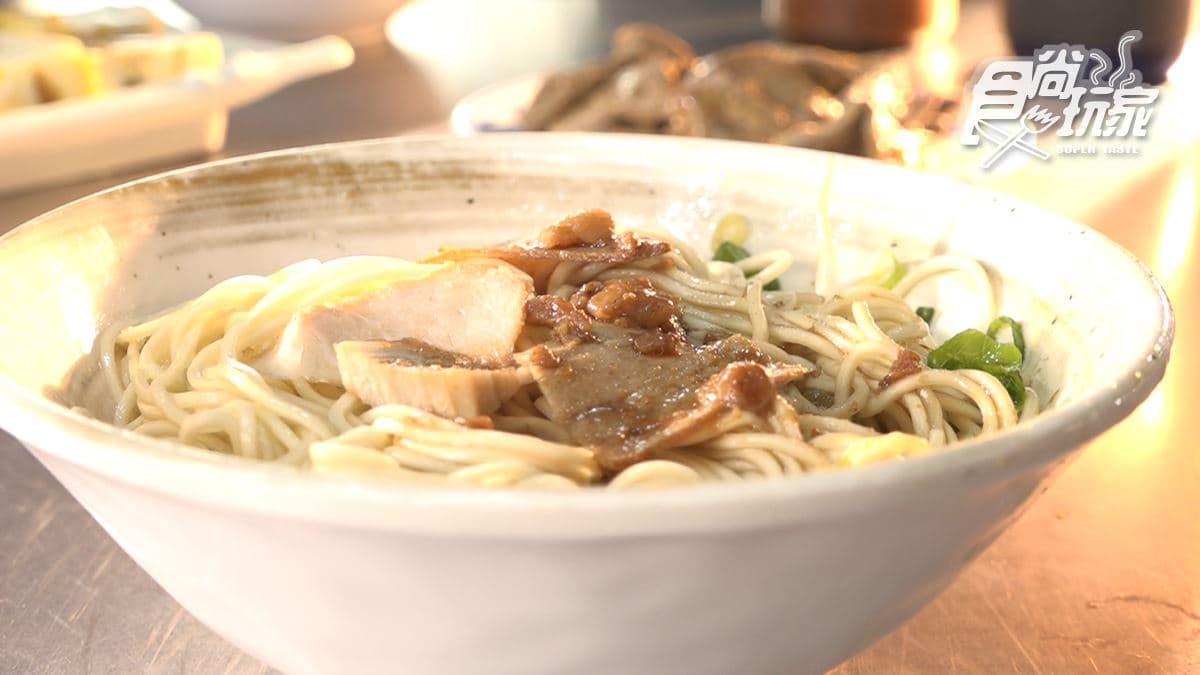 高雄必吃腿庫飯、美食10家!排隊名店、吳慷仁最愛乾麵,加碼伴手、住宿推薦 高雄必吃腿庫飯、美食10家!排隊名店、吳慷仁最愛乾麵,加碼伴手、住宿推薦