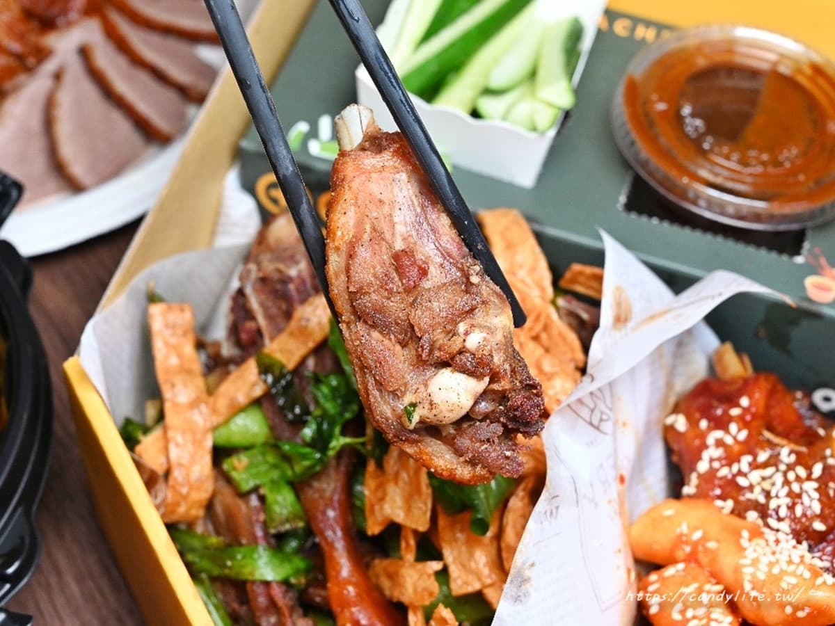 台中棒球場「隱藏版烤鴨」!「一鴨三吃」爽嗑韓式甜辣鴨,烤鴨蓋飯1人獨享 台中棒球場「隱藏版烤鴨」!「一鴨三吃」爽嗑韓式甜辣鴨,烤鴨蓋飯1人獨享