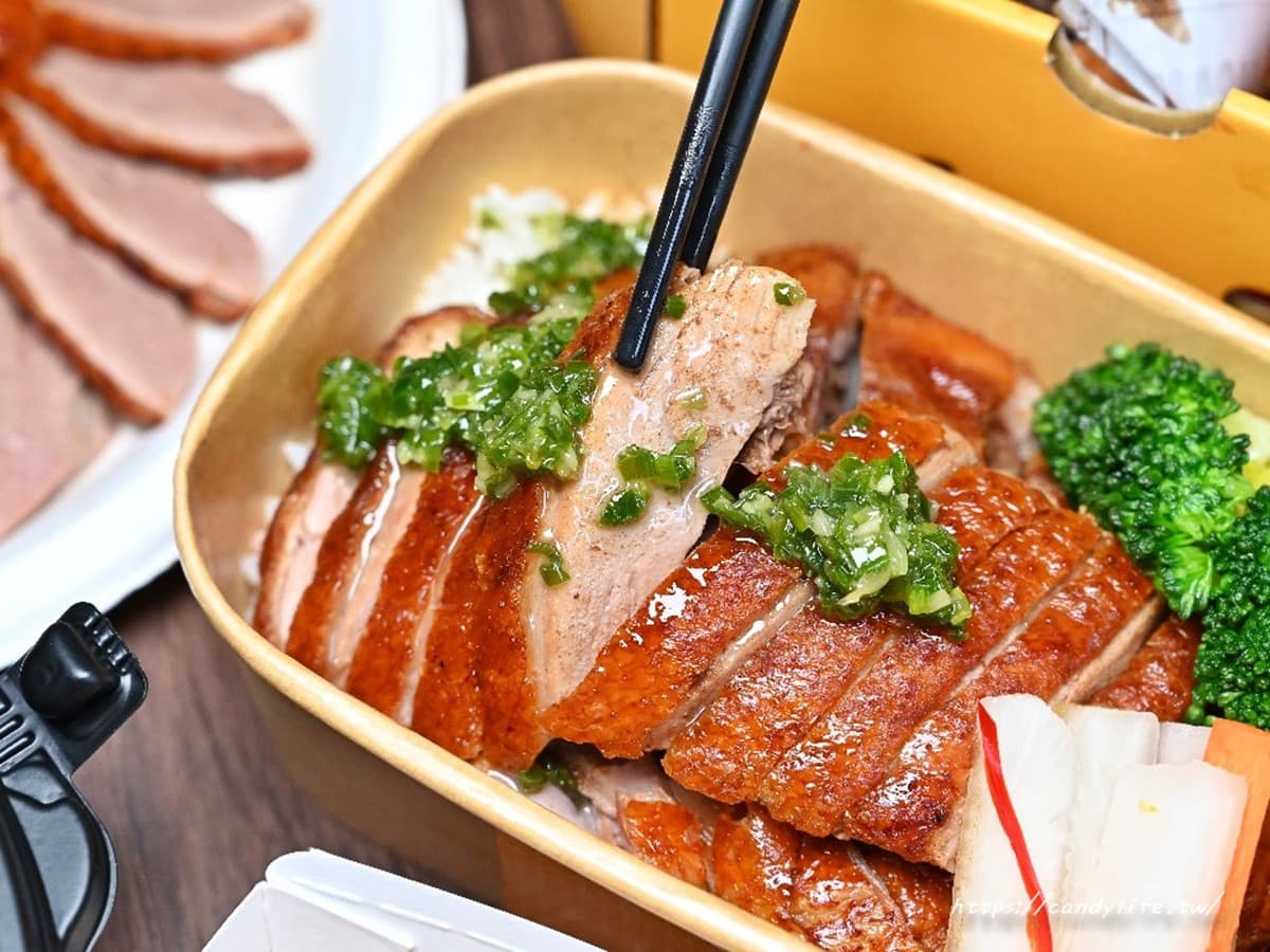 台中棒球場「隱藏版烤鴨」!「一鴨三吃」爽嗑韓式甜辣鴨,烤鴨蓋飯1人獨享 台中棒球場「隱藏版烤鴨」!「一鴨三吃」爽嗑韓式甜辣鴨,烤鴨蓋飯1人獨享