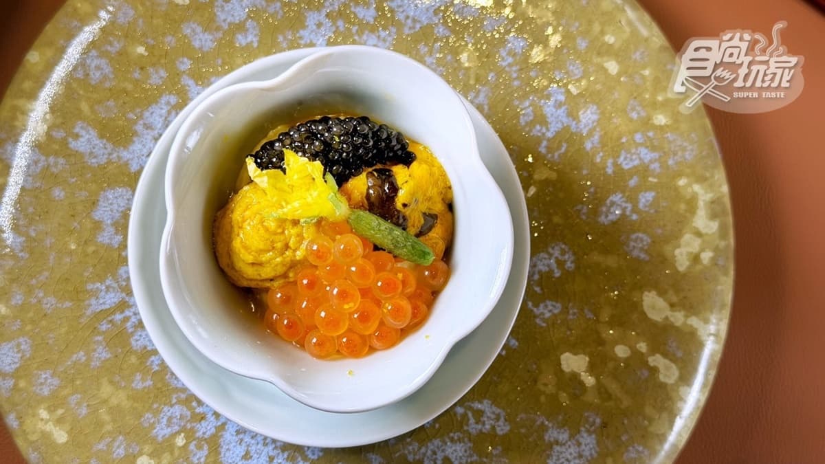 開幕推出大閘蟹宴，將醇美膏黃與頂級食材湊作堆。