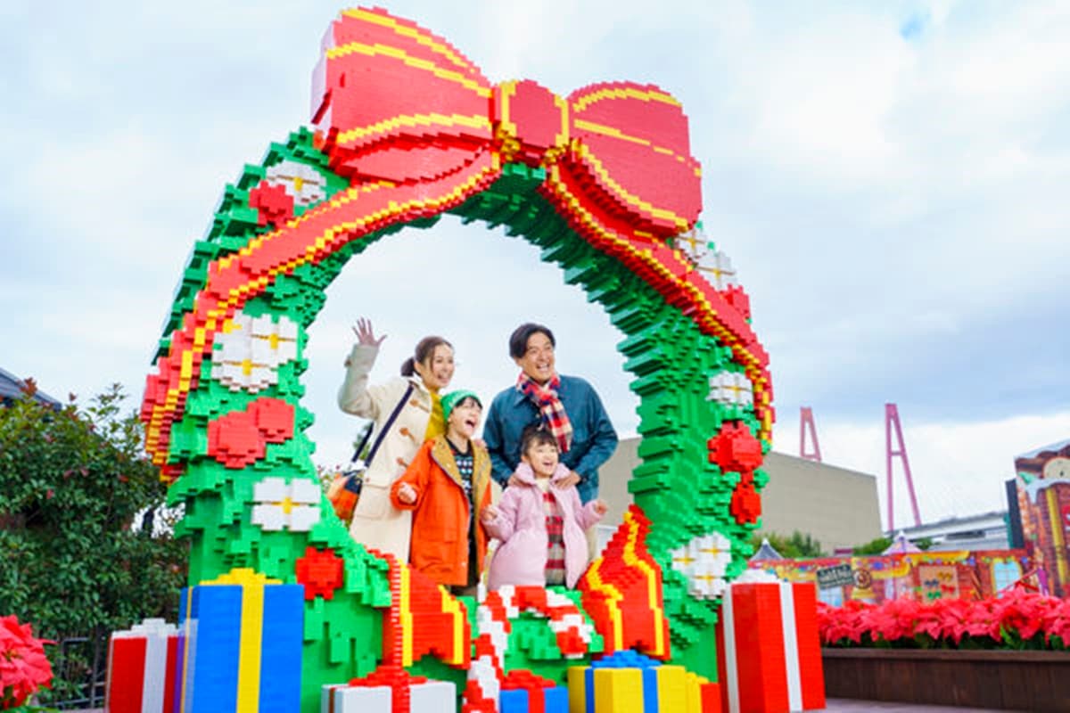 聖誕節衝「樂高樂園」!首度舉辦夜間燈光秀,61萬塊積木聖誕樹拍到飽 聖誕節衝「樂高樂園」!首度舉辦夜間燈光秀,61萬塊積木聖誕樹拍到飽