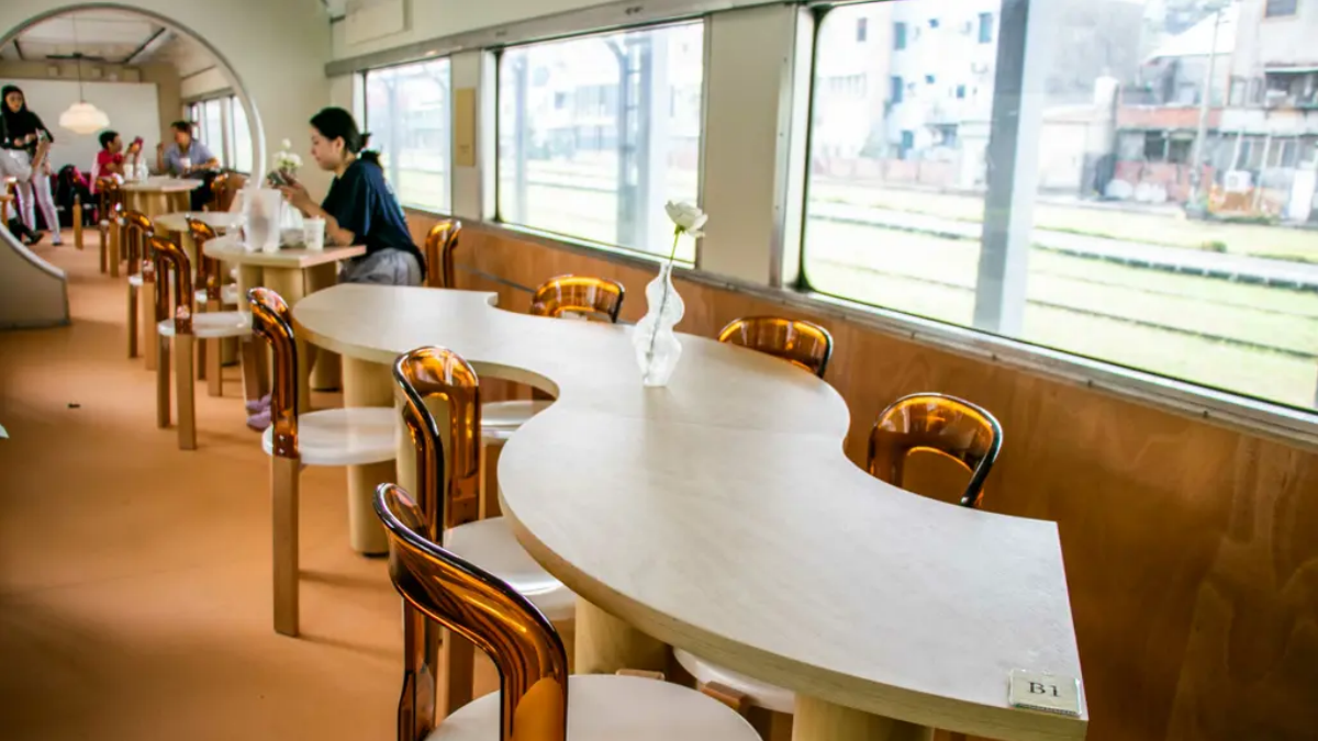 火車店可以內用，消費者可在火車上享用新鮮出爐的麵包及飲品。（圖片來源：多肉動物-以食物為座標的女人）