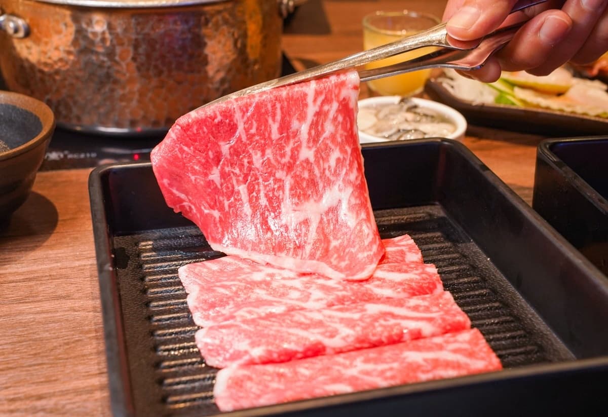 高雄飯店隱藏版「550元火鍋吃到飽」!肉品海鮮隨你嗑,學生憑證75折 高雄飯店隱藏版「550元火鍋吃到飽」!肉品海鮮隨你嗑,學生憑證75折
