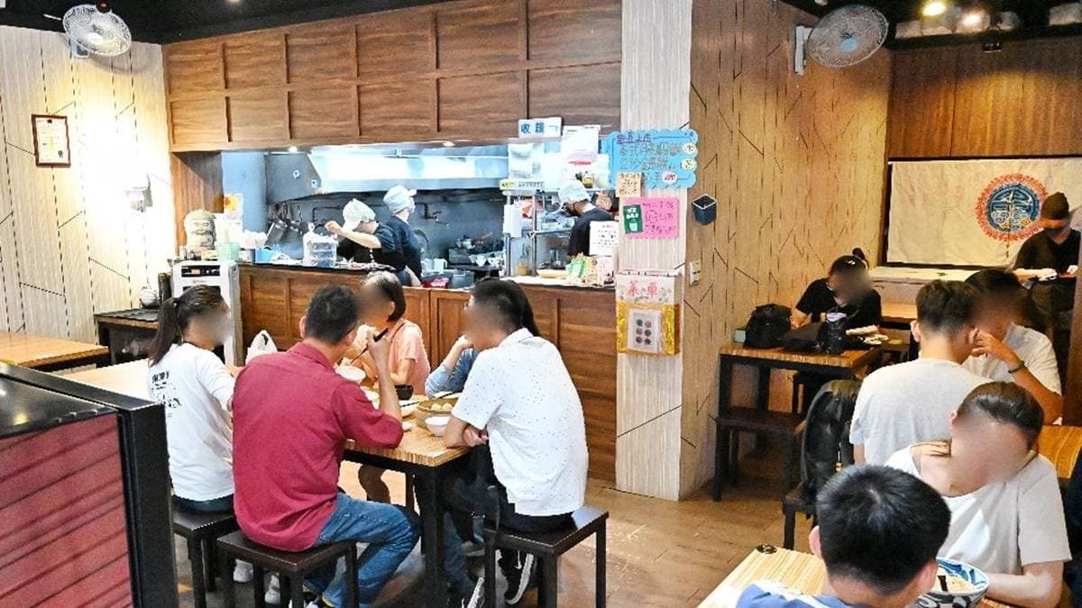 店內用餐空間只有１層樓，空間不會很狹窄，座位數也不少。（圖片來源：糖糖's 享食生活）