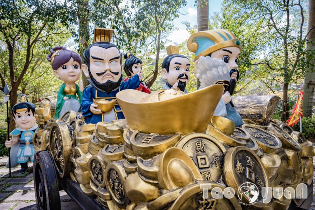 東南亞最大「室內武財神」在桃園！求財必看參拜流程，打卡超有梗地景藝術