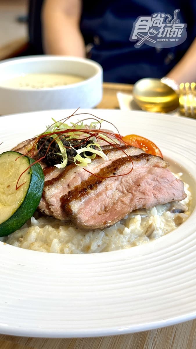 高雄299元「甜點吃到飽」開箱！４月兒童半價再半價，玩具總動員風新品登場