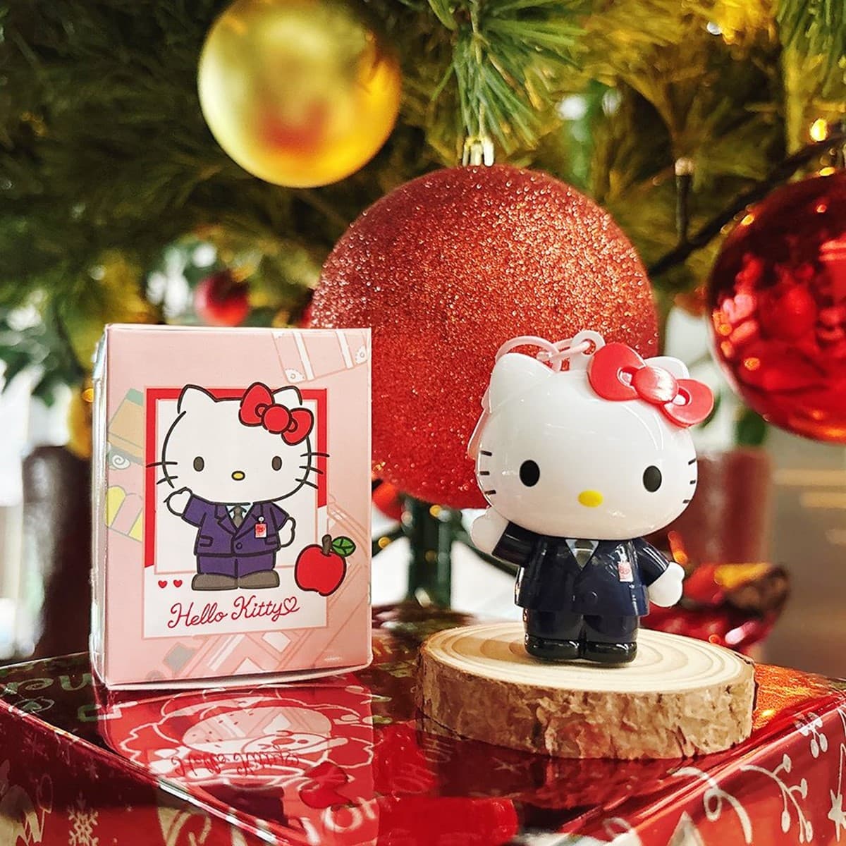 HELLO KITTY變身捷運站長!造型公仔悠遊卡「這天」開賣,時間、地點曝光 HELLO KITTY變身捷運站長!造型公仔悠遊卡「這天」開賣,時間、地點曝光