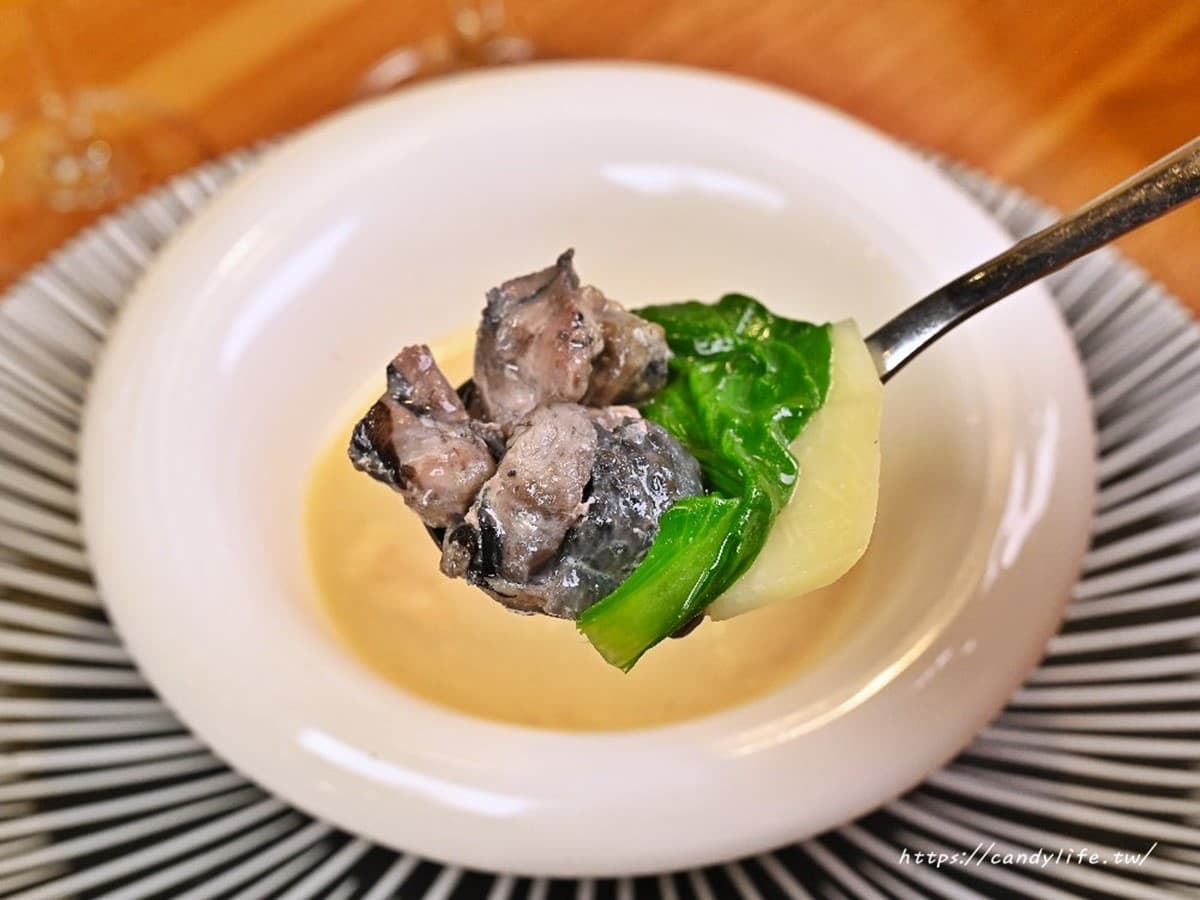 每道菜最低61元！台中最佛系「中式無菜單料理」藏這，488元爽吃８菜套餐