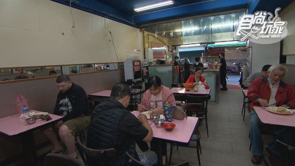 因為餐點平價、大分量的緣故，所以受到不少學生族群喜愛。