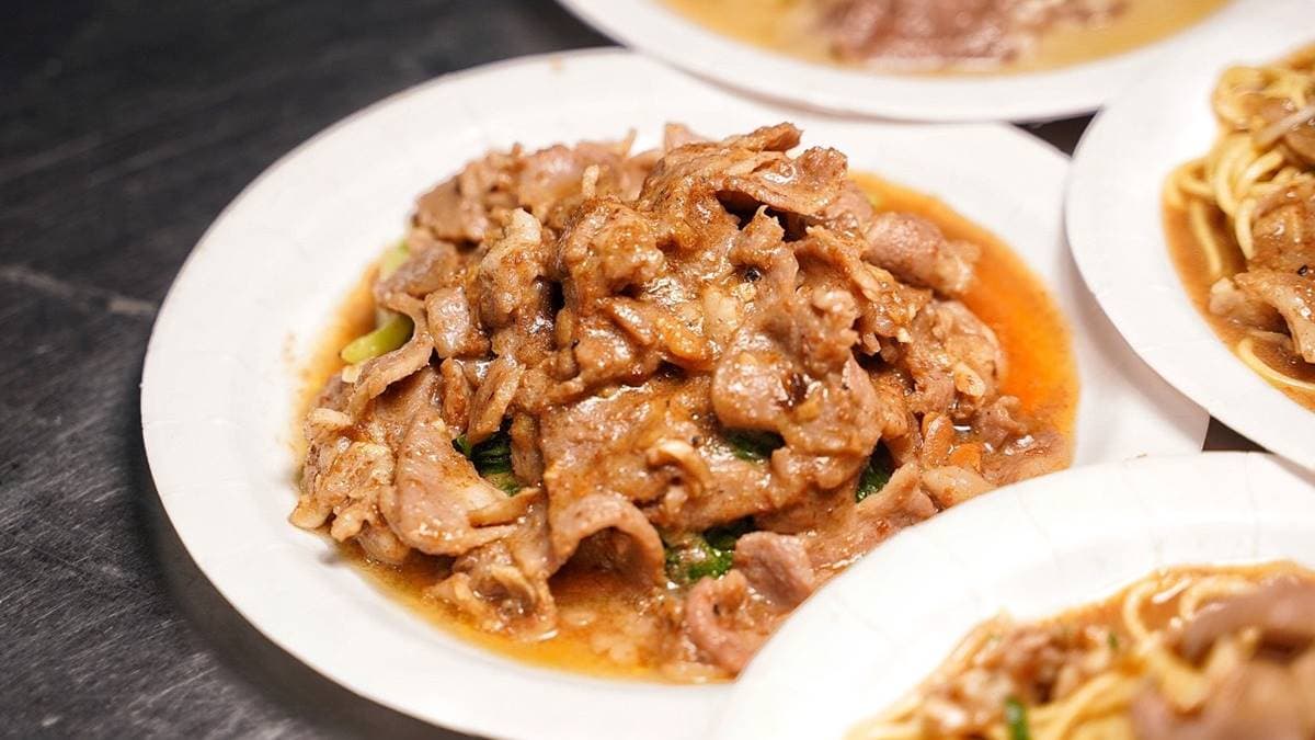 招牌菜「生炒羊肉」以獨門沙茶醬的香氣廣受喜愛。（圖片來源：阿華田的美食日記）
