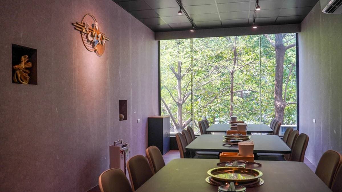 店內也有包廂可預訂，適合多人聚餐、公司行號包場、商務宴客。（圖片來源：跟著尼力吃喝玩樂）
