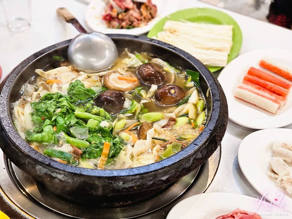 被豆漿耽誤的蛋塔店?行天宮美食16間,超推創意台味粉漿蛋餅、人氣排隊麻糬 行天宮美食:松江自助石頭火鍋城