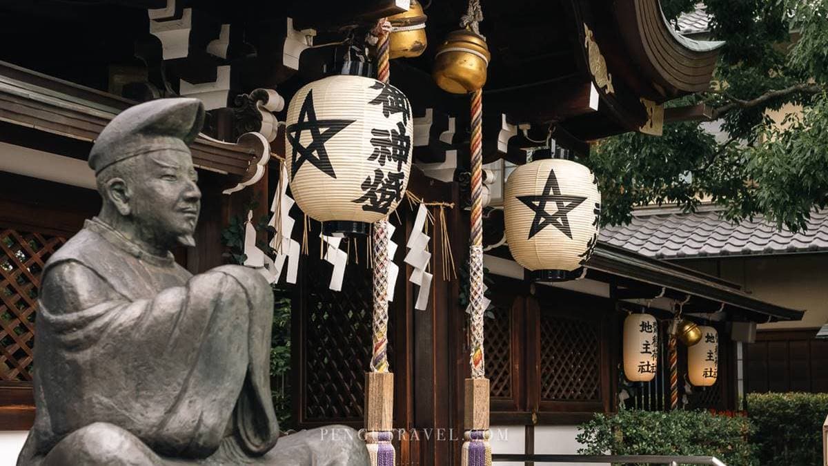 晴明神社範圍不大，門口走到正殿僅幾步之遙。（圖片來源：Pengu Travel）