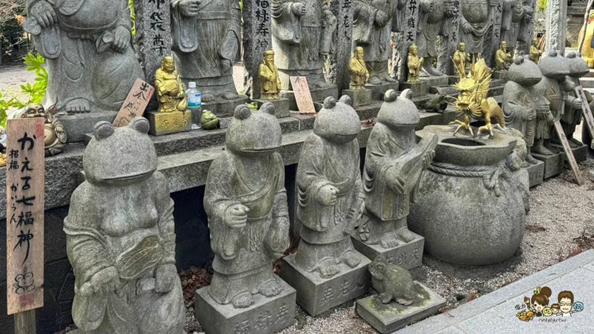 可愛的青蛙擺飾竟讓寺廟變得十分療癒。（圖片來源：跟著尼力吃喝玩樂）