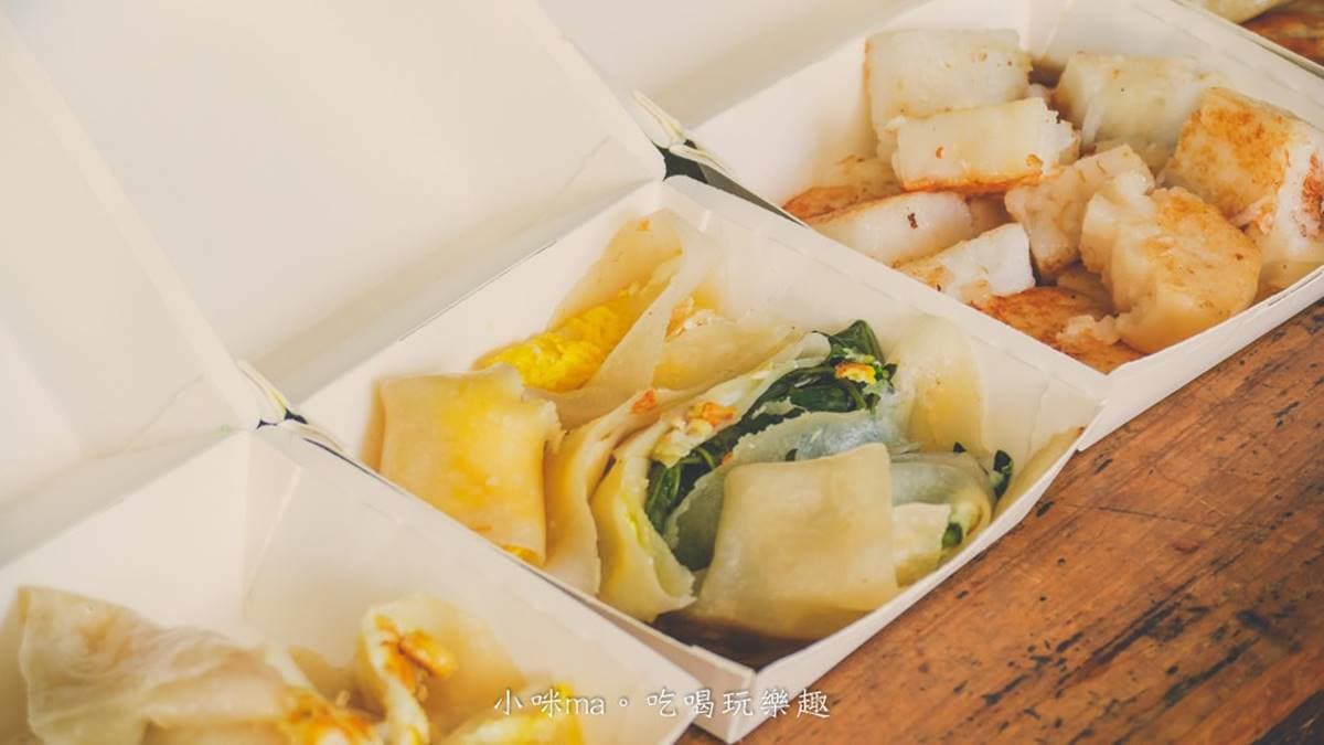 「九層塔蛋餅」是最受歡迎的口味，蛋餅皮很Q，香氣十足。（圖片來源：小咪ma．吃喝玩樂趣）