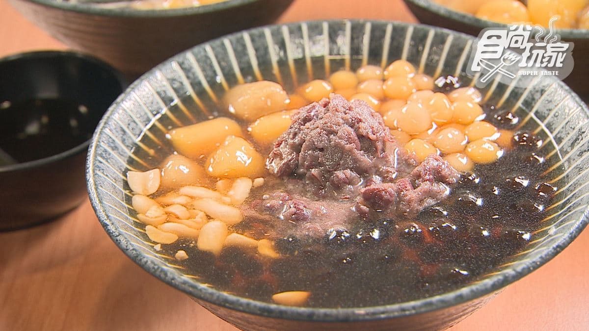 「手工炒糖嫩豆花」的豆花很扎實。