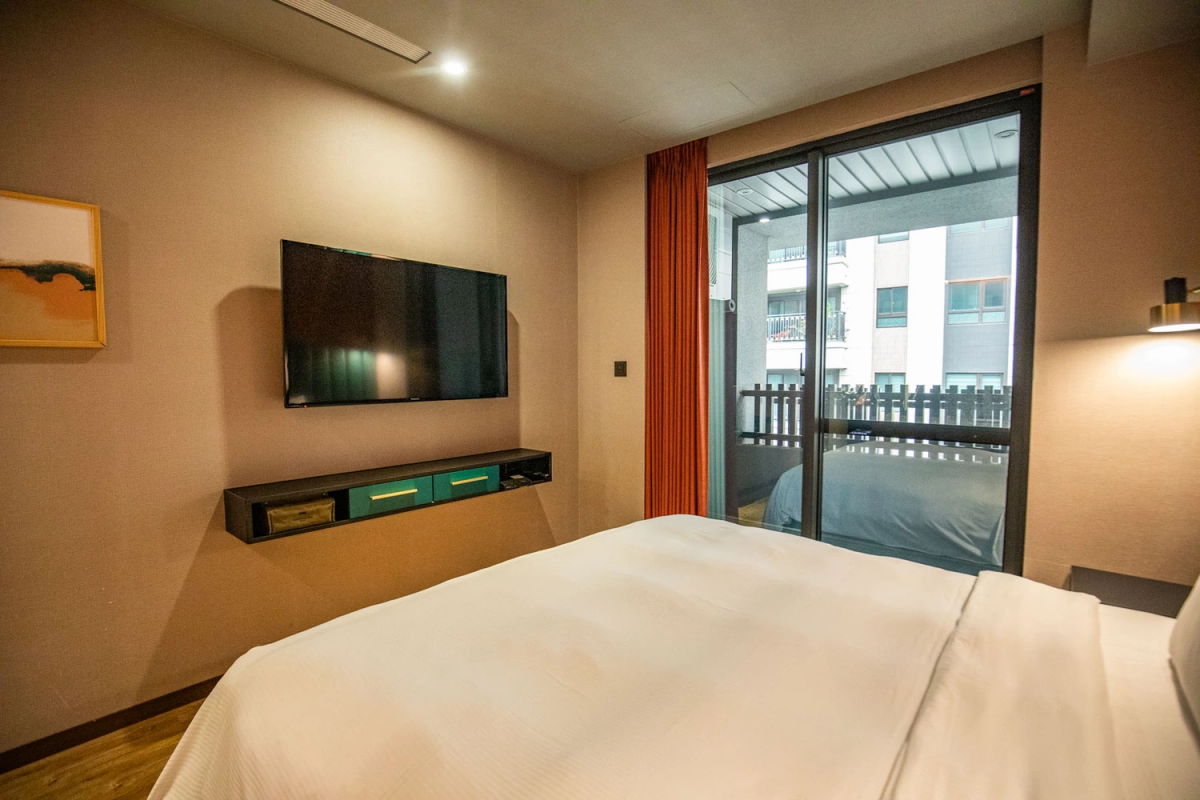 住1晚只要2000元起!台南平價「文青風旅店」,下午茶、宵夜免費吃到飽 住1晚只要2000元起!台南平價「文青風旅店」,下午茶、宵夜免費吃到飽