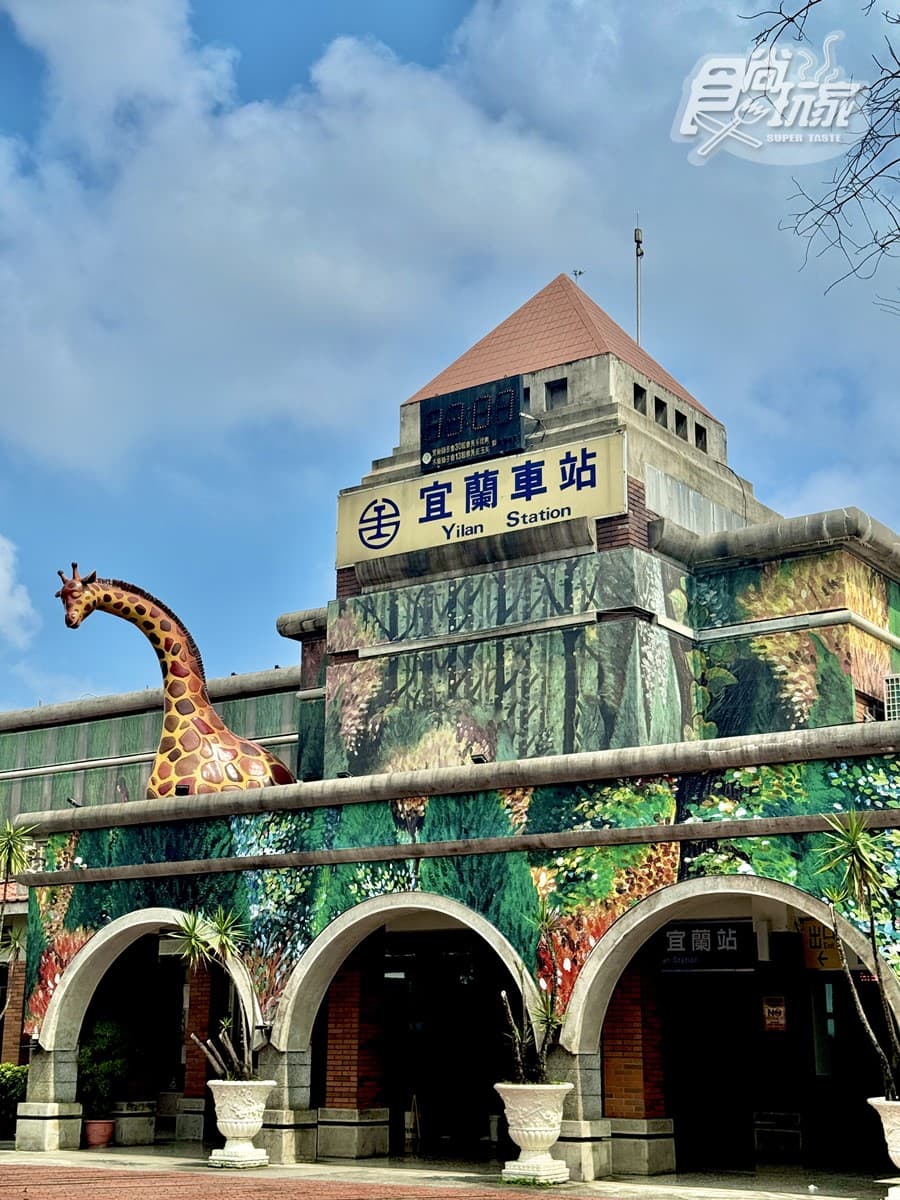 台灣首輛甜點觀光列車!「海風號」夏季路線開跑,享無敵海景、米其林級美食 台灣首輛甜點觀光列車!「海風號」夏季路線開跑,享無敵海景、米其林級美食