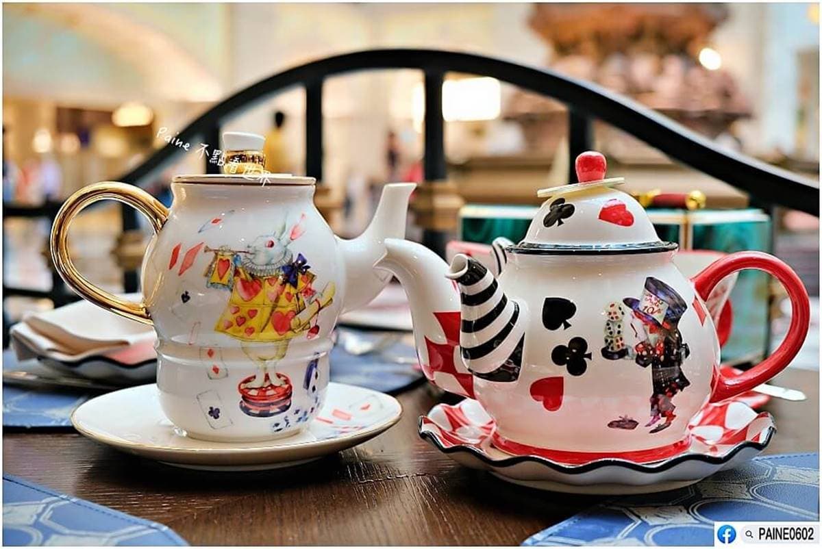 週末限定！復古餐廳吃「愛麗絲仙境奇幻下午茶」，從餐具到餐點彩蛋滿滿