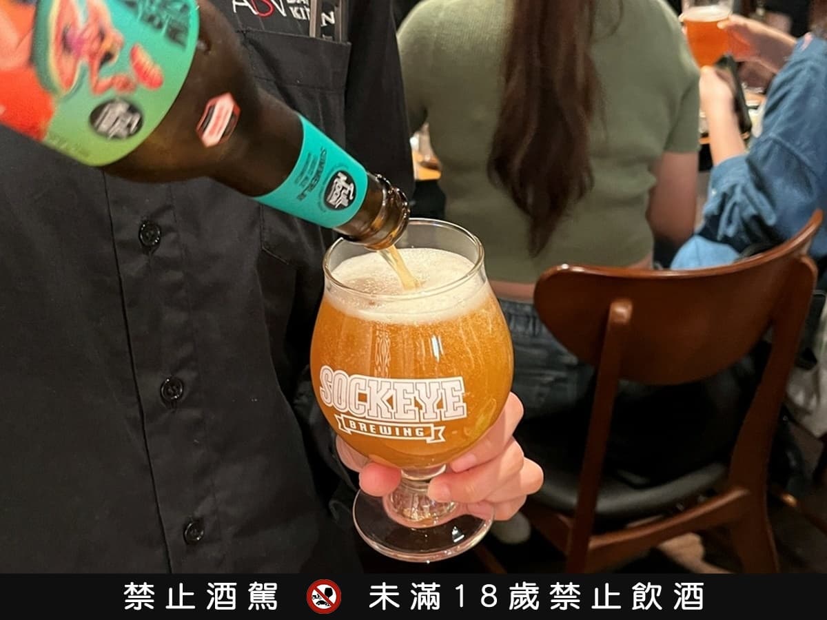 ABV全新「韓式料理」登場！450元起小菜吃到飽，必嗑爆料部隊鍋、噴汁蜂蜜炸雞