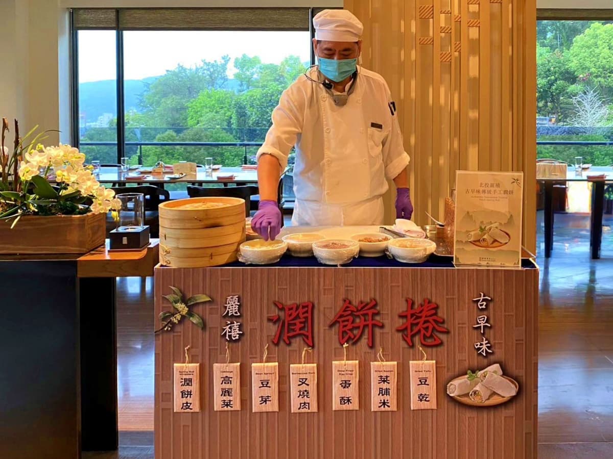 清明連假避開塞車潮!連假住飯店開吃現做潤餅捲、兒童節蛋糕內藏驚喜 清明連假避開塞車潮!連假住飯店開吃現做潤餅捲、兒童節蛋糕內藏驚喜