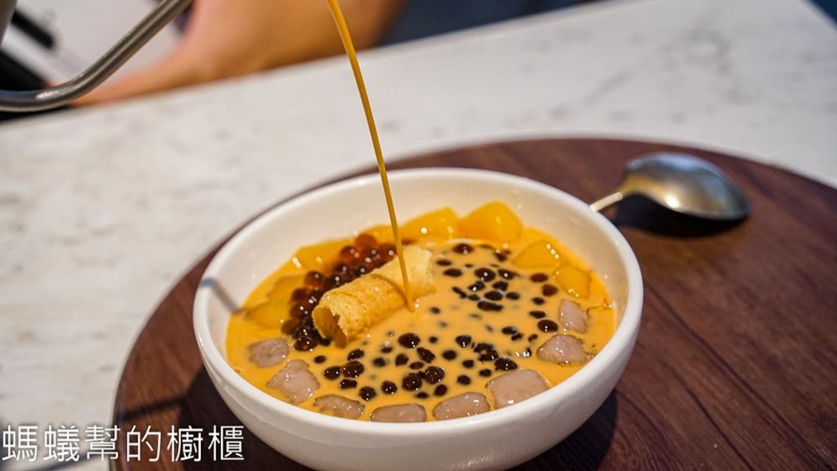 泰奶湯底的口味吃起來帶著相當濃厚的茶香。（圖片來源：螞蟻幫的櫥櫃）