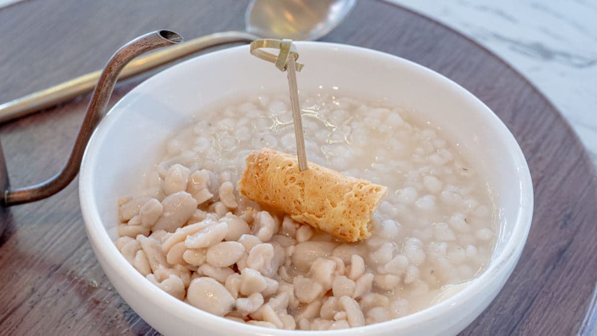 配料給的很多，滿滿的花生跟薏仁。（圖片來源：桃桃‘s旅人手札）