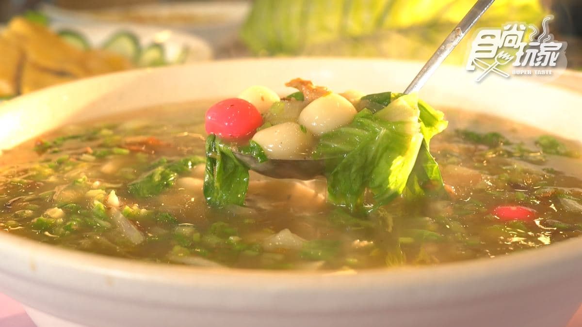 「特色客家鹹湯圓」湯頭很夠味。