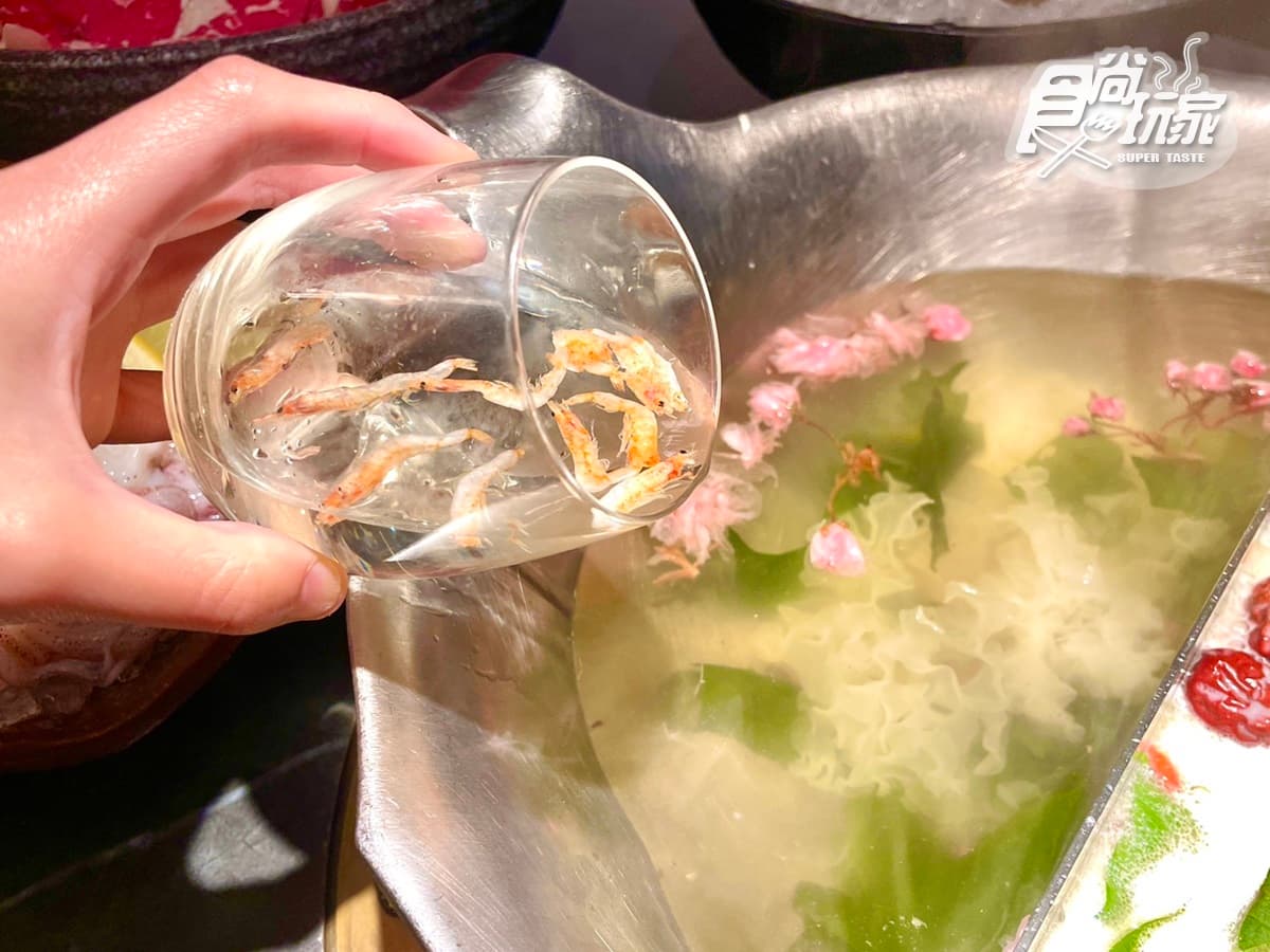 湊湊火鍋買一送一快衝！超狂「櫻花清酒鍋」爽嗑和牛海鮮，免費送Q蝦、爆漿起司