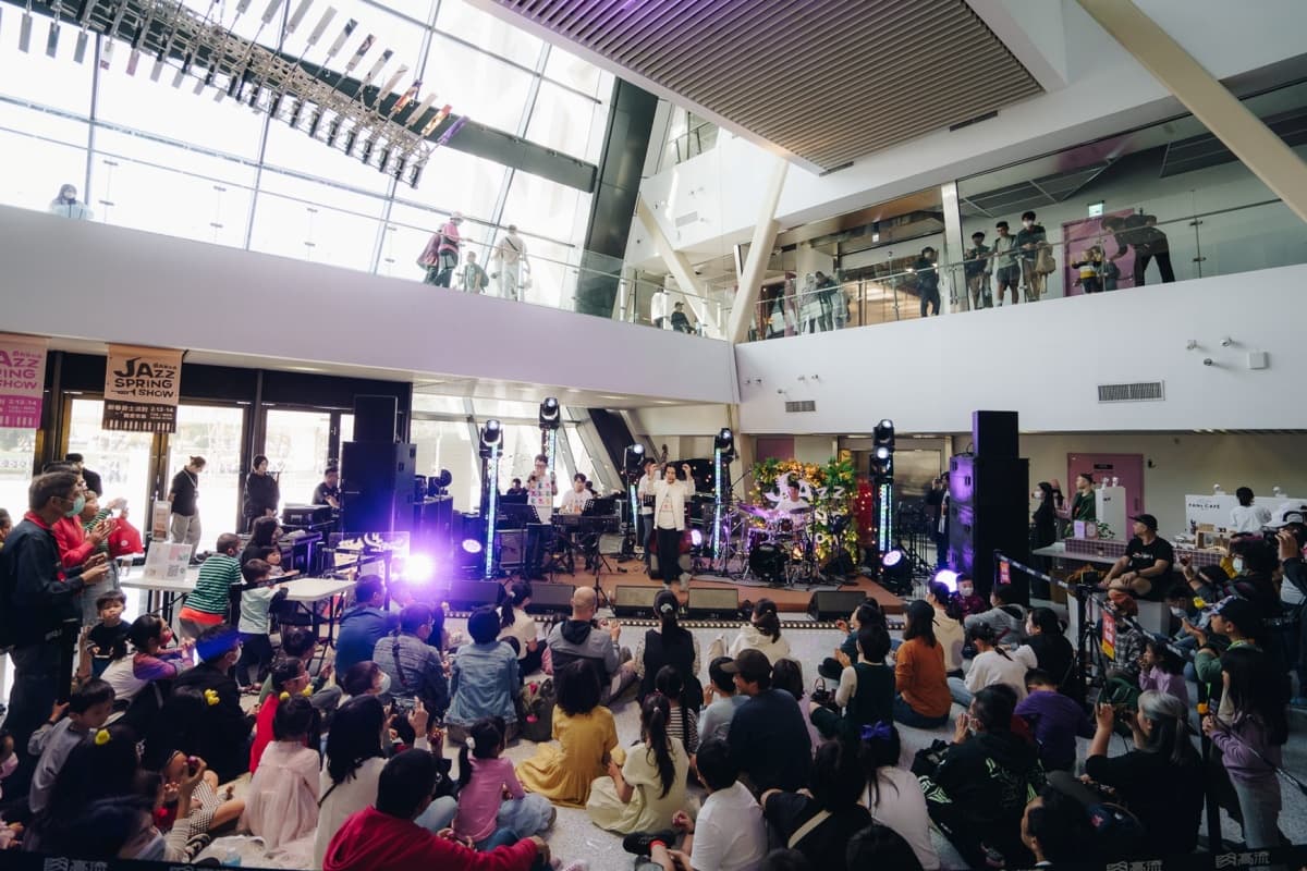 高雄連假逛市集！限時只有４天、超過百家美食聚集，還有免費音樂派對